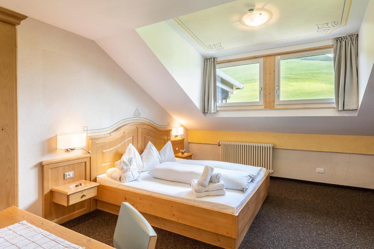 Berghotel Jochgrimm - Your Dolomites Home Varena Exteriör bild